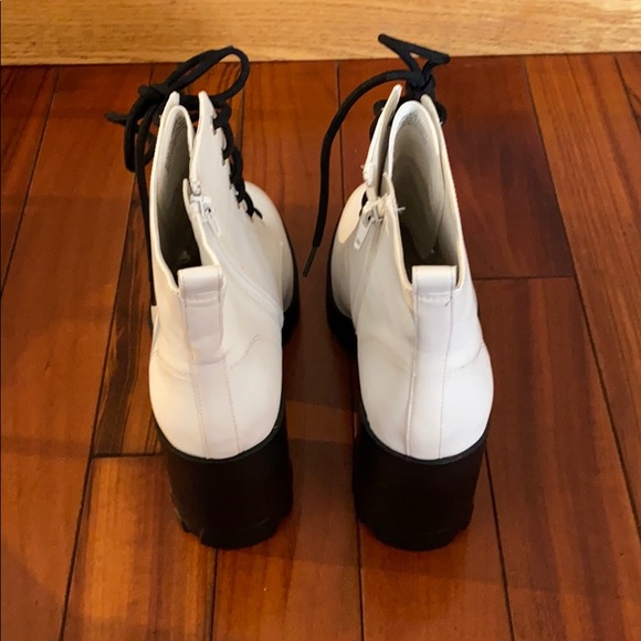 Heeled BP white combat Boots - Picture 4 of 8